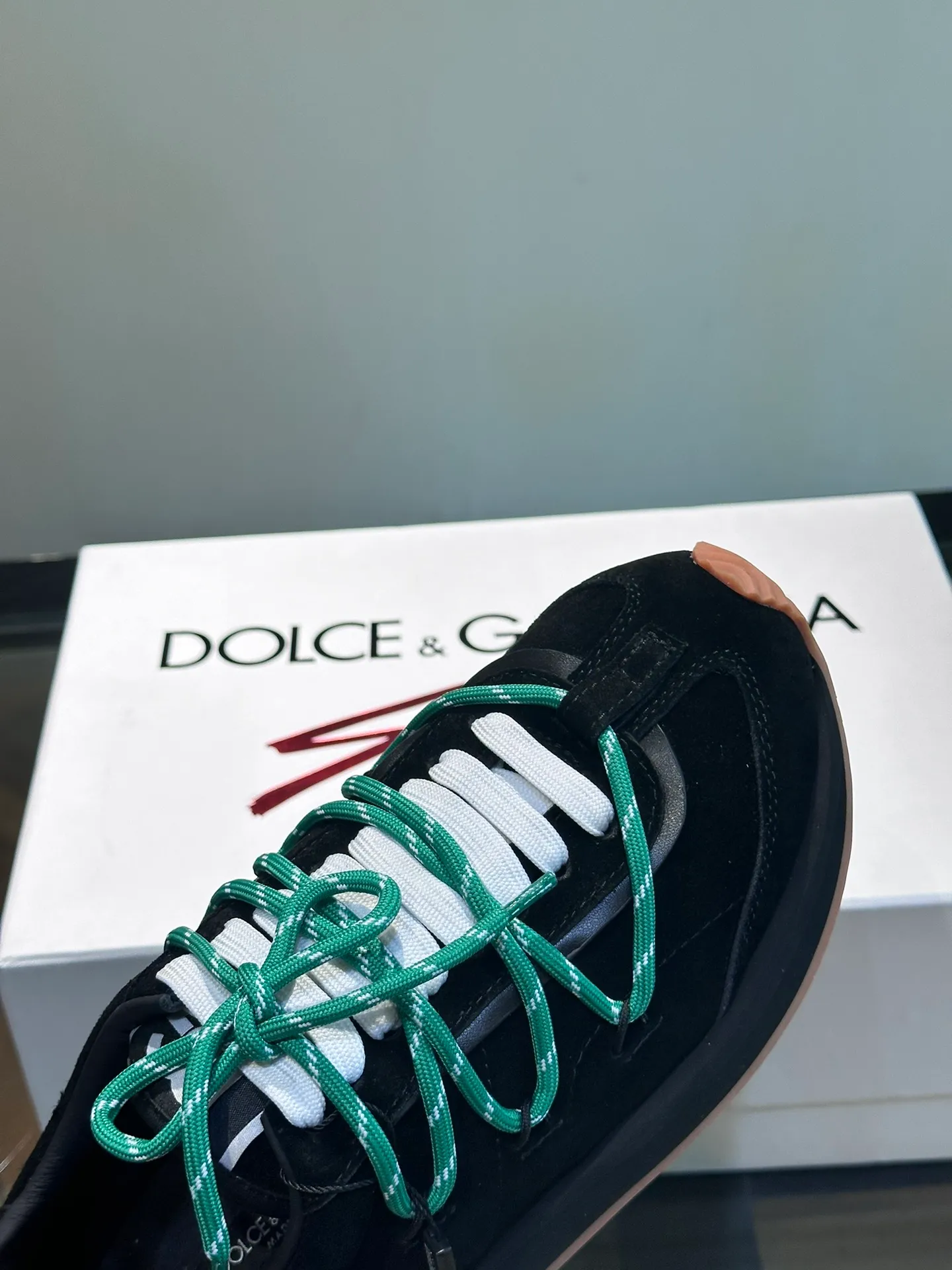Men's shoes 💰p460 "DG" new men's casual sports shoes! The contrasting color design is eye-catching, fashionable and versatile, and can add luster to various looks. The exquisite design with unique dynamic vitality and modern atmosphere shows modern elegance. Size: 38-44 (45 customized)